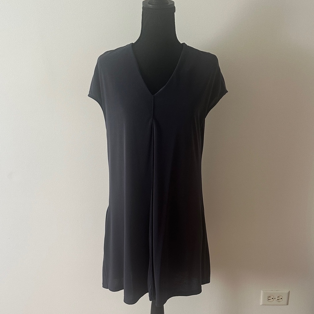 Francesca's Collections Black Tunic Top